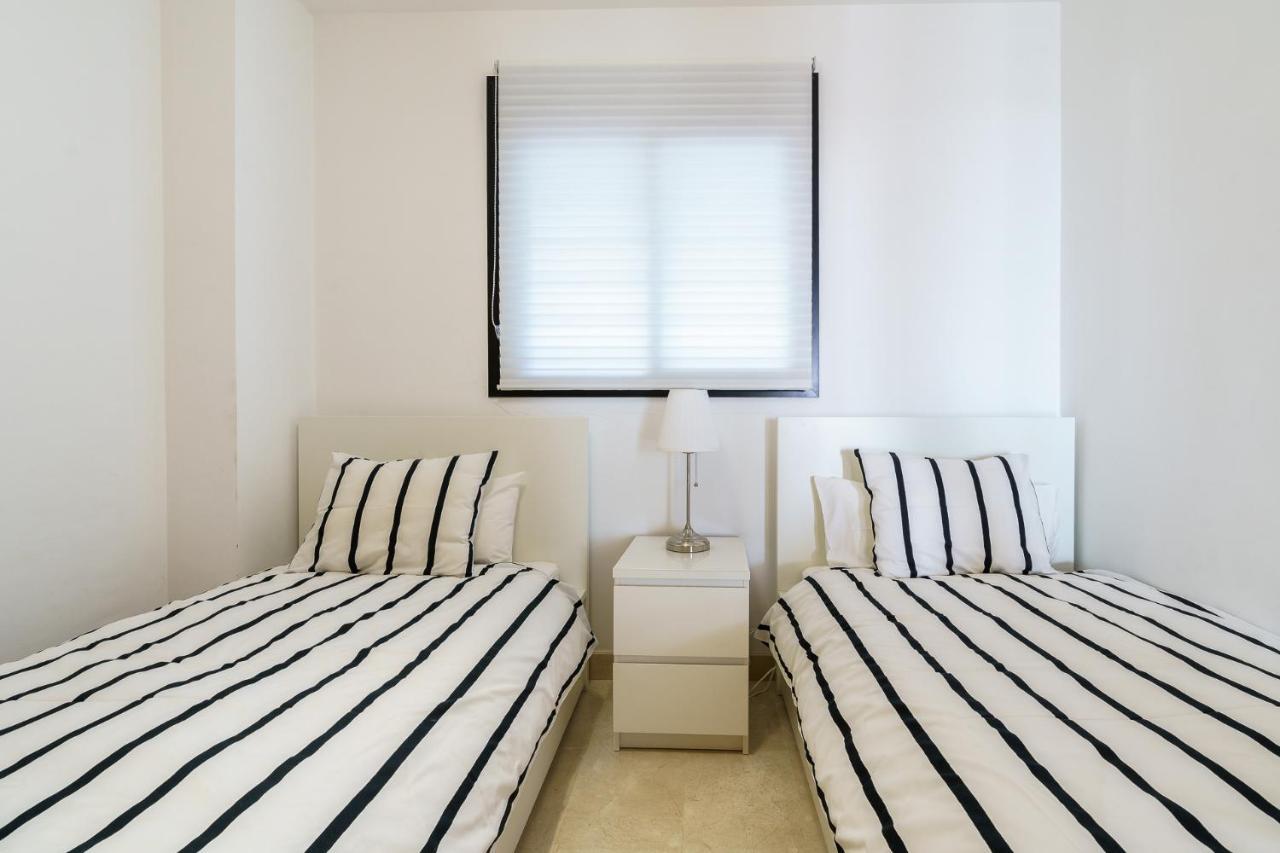 Ct 167 - Hollywood Hills En Riviera Del Sol Apartman Sitio de Calahonda Kültér fotó